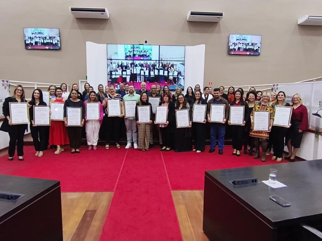 17 Escolas Municipais de Pindamonhangaba são reconhecidas pelo Índice de Excelência Educacional