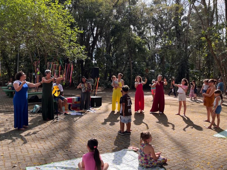 Projeto “Na Palma da Mão – Incluir Brincando” encanta famílias no Parque da Cidade em celebração ao Dia das Crianças
