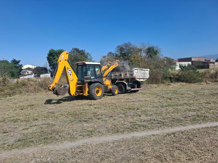 Subprefeitura de Moreira César faz ampla limpeza em áreas do Ipê I