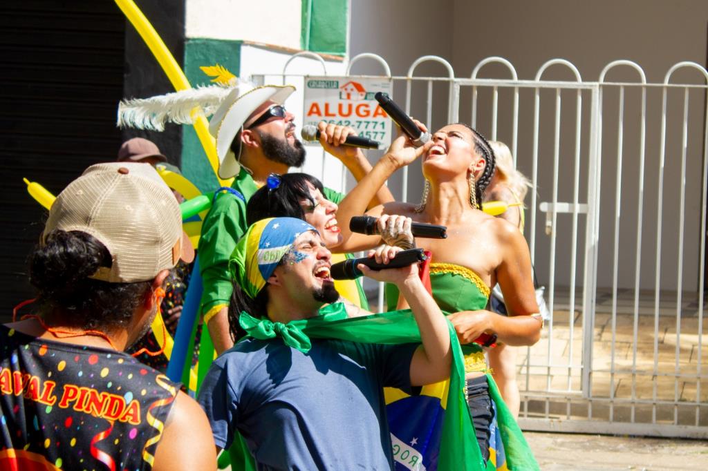 Bloco Não Posso, Tenho Ensaio leva brasilidade e reflexão às ruas na terça-feira de Carnaval