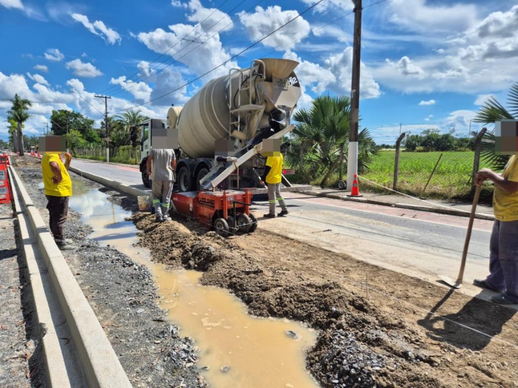Especial Zeladoria:  Prefeitura avança com obras na Av. Theodorico, reforça limpeza por toda cidade e segue com serviços de manutenção nas escolas