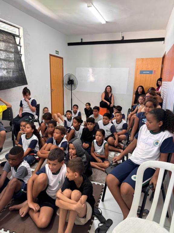 Parceria leva educação financeira às bibliotecas públicas de Pinda