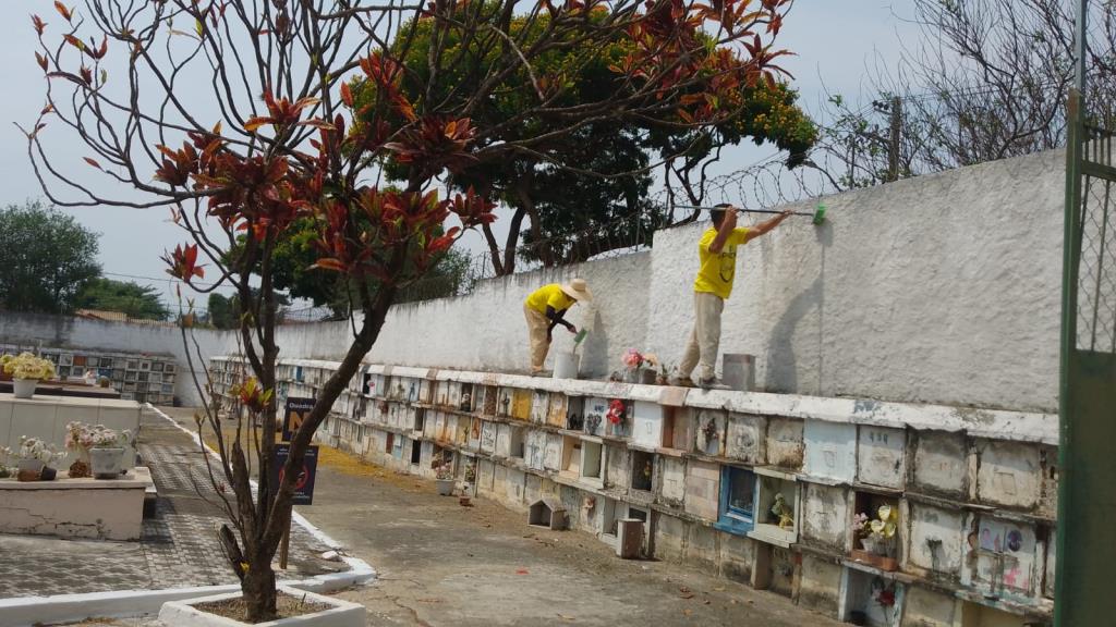 Prefeitura faz melhorias nos cemitérios para Dia de Finados; reformas particulares devem ser feitas até dia 28