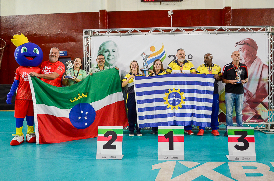 Galeria com fotos das disputas pela medalha de ouro e premiação geral