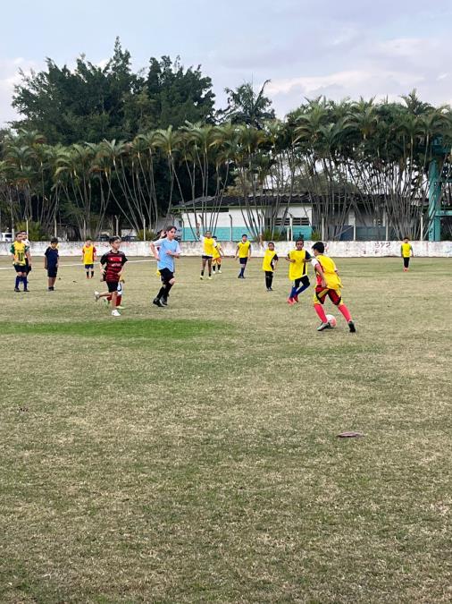 Intercâmbio esportivo reúne jovens atletas de Pindamonhangaba