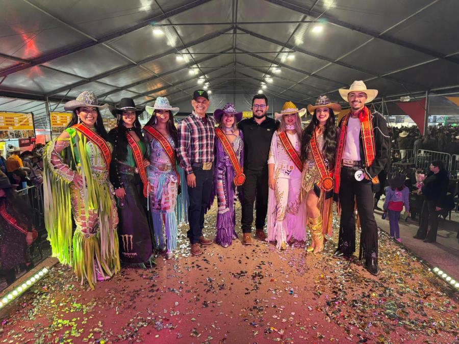 Corte do Festival Tropeiro 2025 emociona e exalta a tradição tropeira