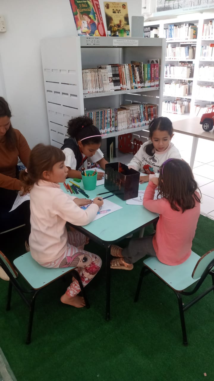 Biblioteca Rômulo Campos D’Arace promove férias com diversão, criatividade e sustentabilidade
