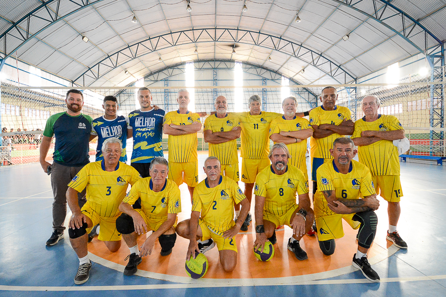 Galeria com fotos deste domingo do voleibol adaptado