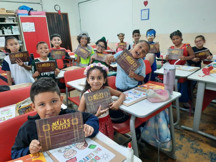 Prefeitura de Pindamonhangaba promove dia D da Leitura na E.M. Dr. Ângelo Paz da Silva