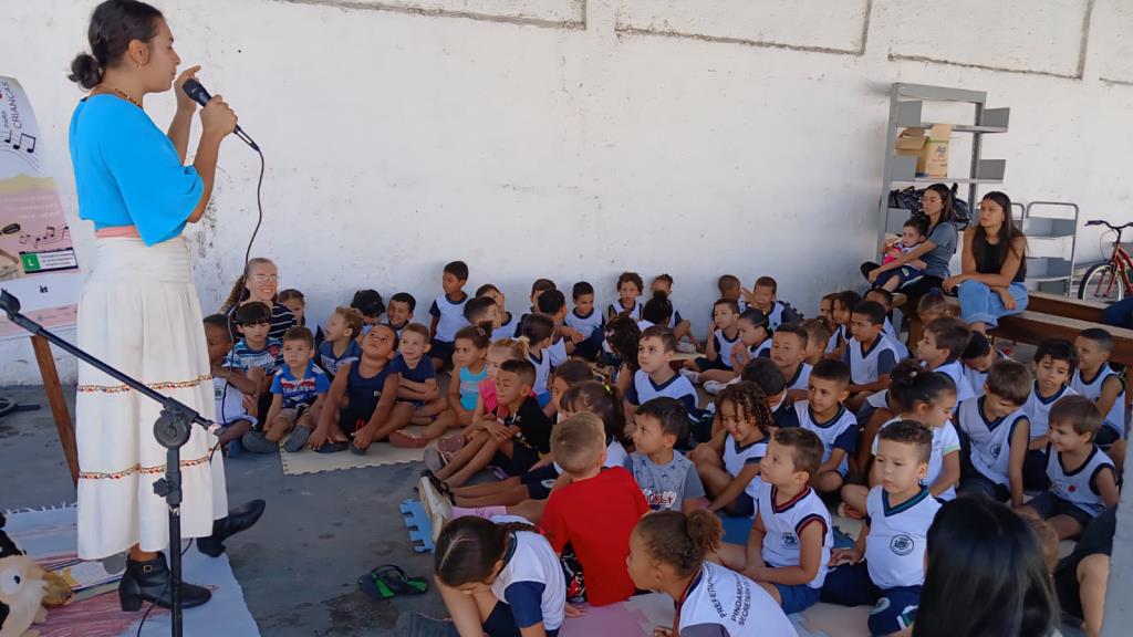 Projeto “Diversões Caipiras” leva música, histórias e tradição às bibliotecas de Pinda