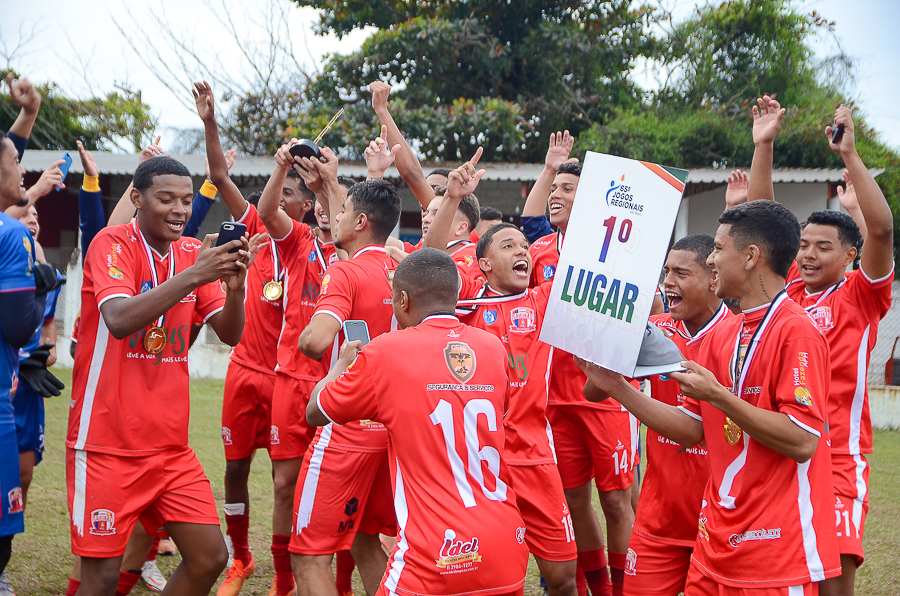 Galeria com fotos das finais do futebol masculino dos Regionais