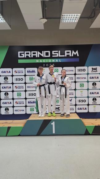 Taekwondo de Pinda conquista resultados expressivos na Seletiva Aberta e no Grand Slam 2026