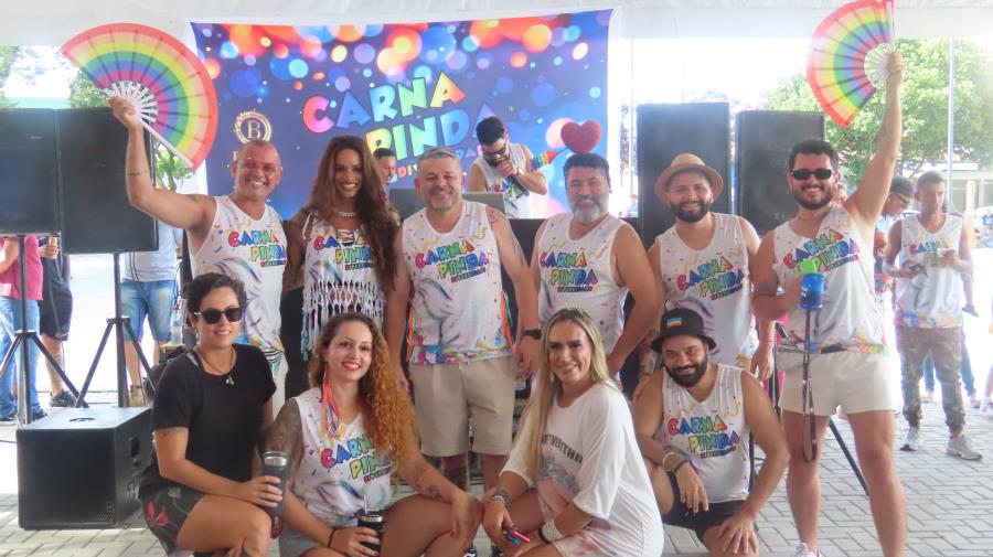 Galeria de Fotos - Bloco CarnaPinda Diversidade