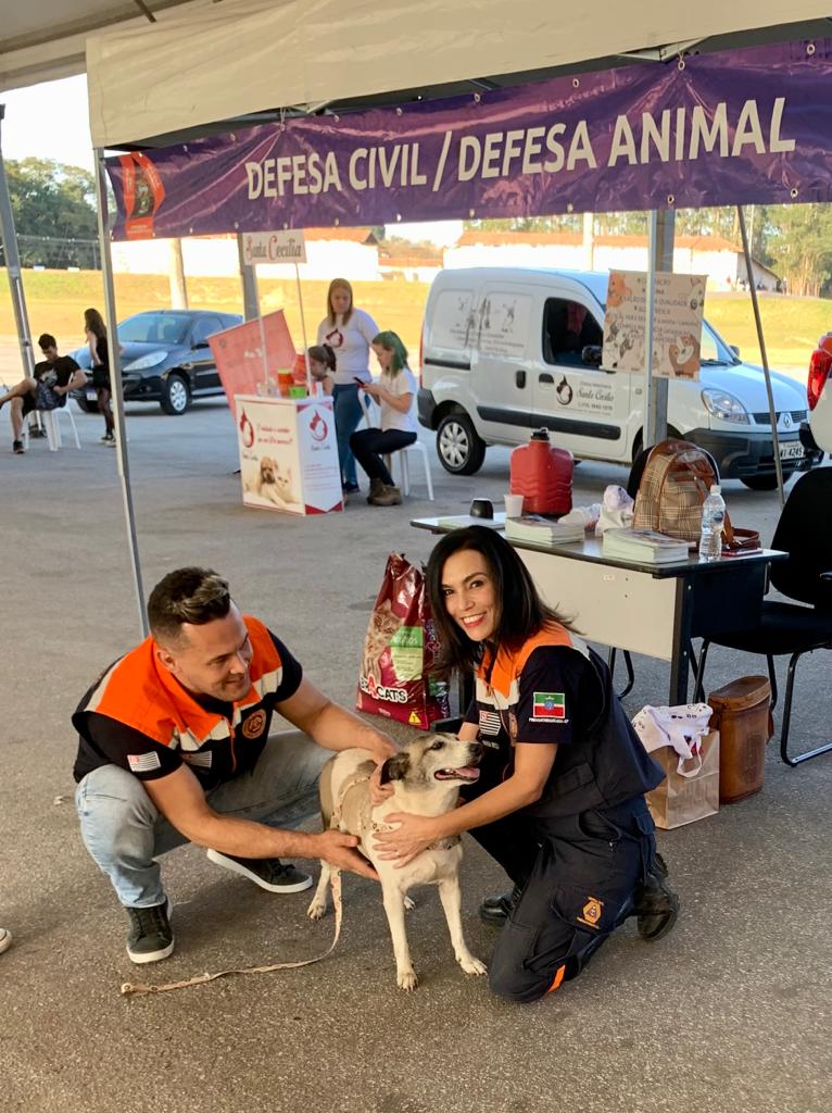 26/07 - Defesa Animal de Pindamonhangaba participou da Tarde Tri Legal no Parque da Cidade