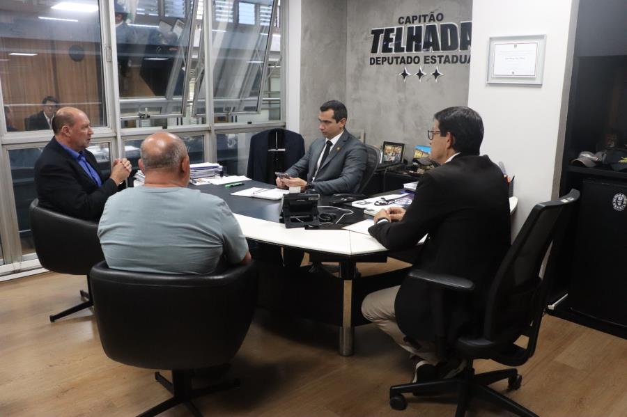 Prefeito Fernando busca recursos para Morungaba