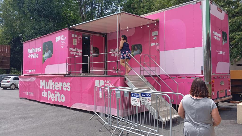 Carreta da Mamografia atende mais de 500 mulheres de Morungaba