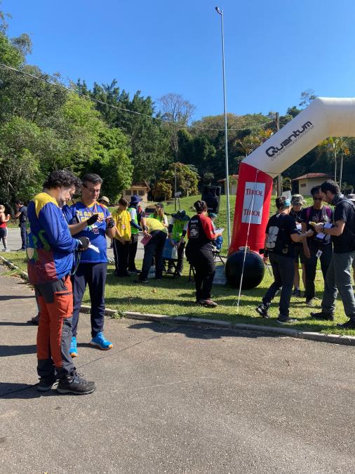 "ENDURO A PÉ" REÚNE 25 EQUIPES