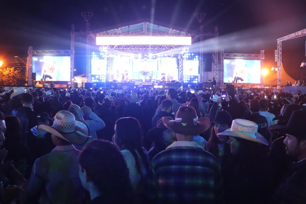 Morungaba Rodeo Fest movimenta a cidade com grandes shows, montarias e solidariedade