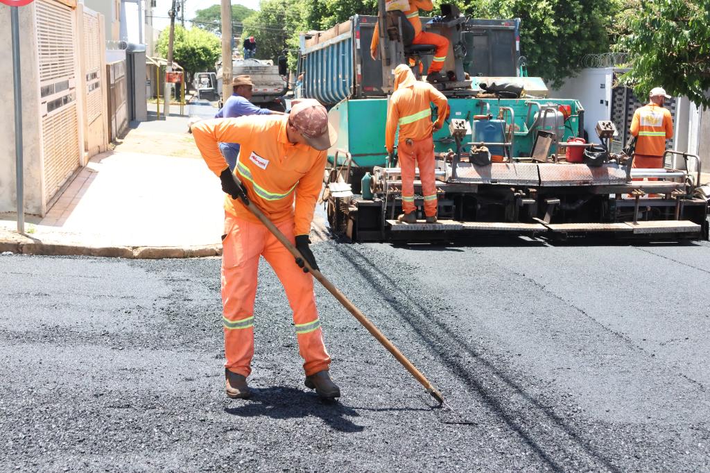Prefeitura inicia recape de 70 quarteirões