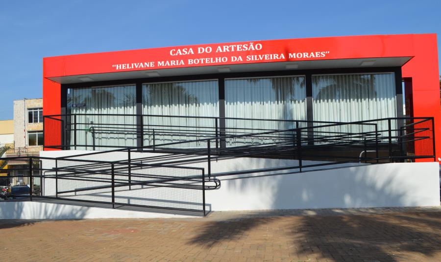 Fernandópolis inaugura a ‘Casa do Artesão’ na Praça Central