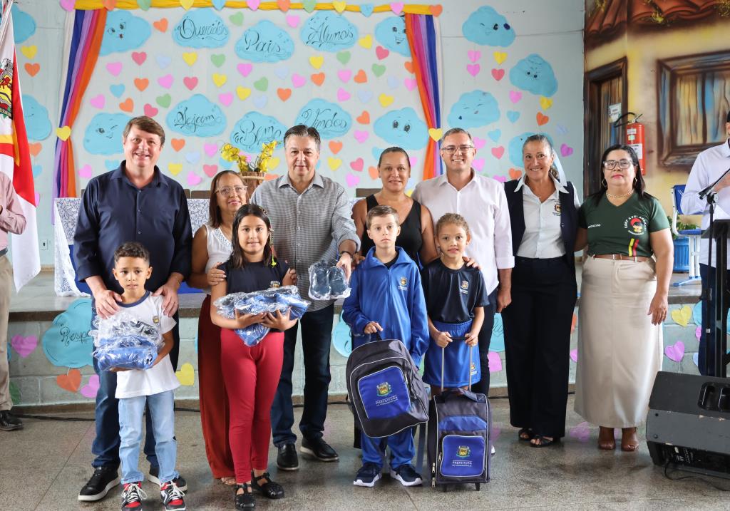 Início do ano letivo marca apresentação dos novos kits de uniformes