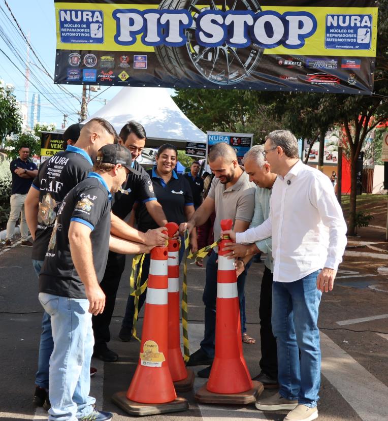 Confira as atrações do 11° Pit Stop e 7° Encontro de Carros Antigos