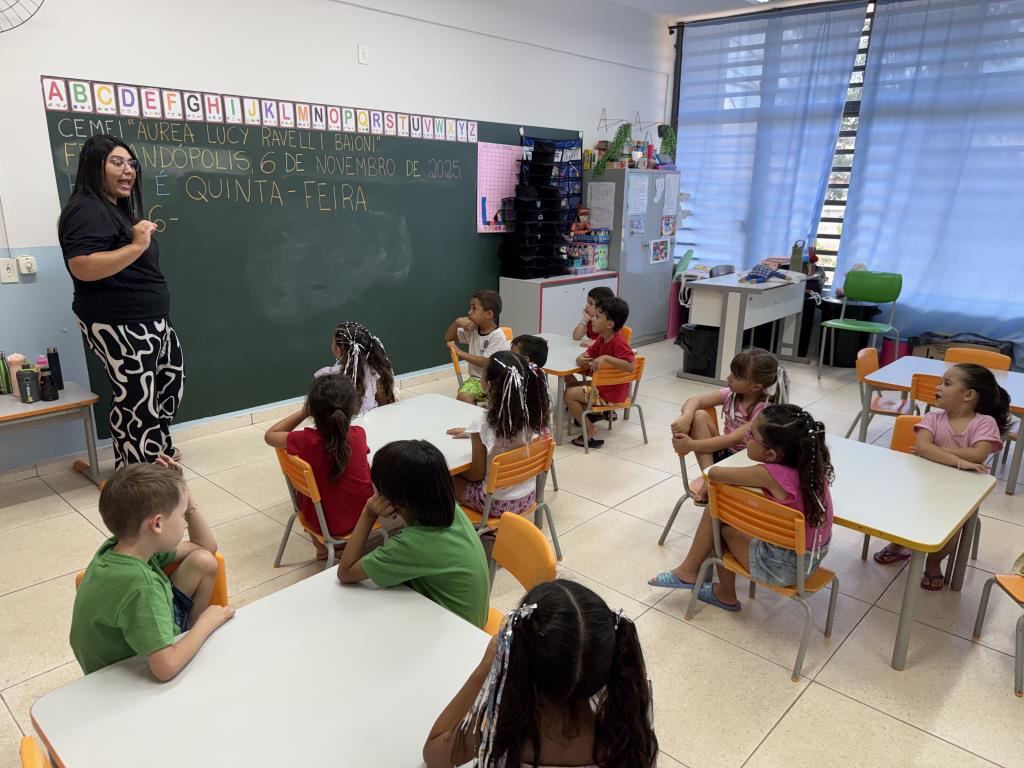 Em cinco dias, 1708 crianças recebem atendimento e merenda nos CEMEIs