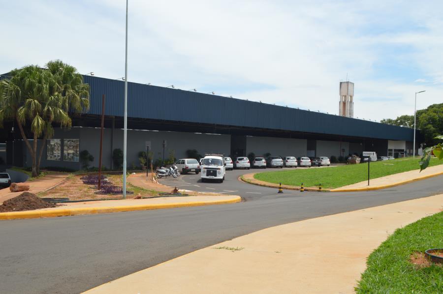 Prefeitura de Fernandópolis atende em novo prédio