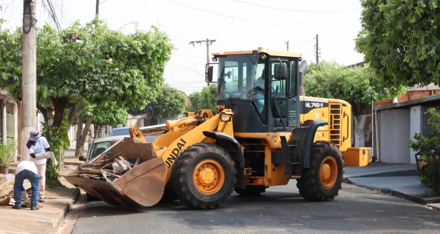 Trabalhos do Cidade Limpa seguem em Fernandópolis e já recolheram 260 toneladas de materiais