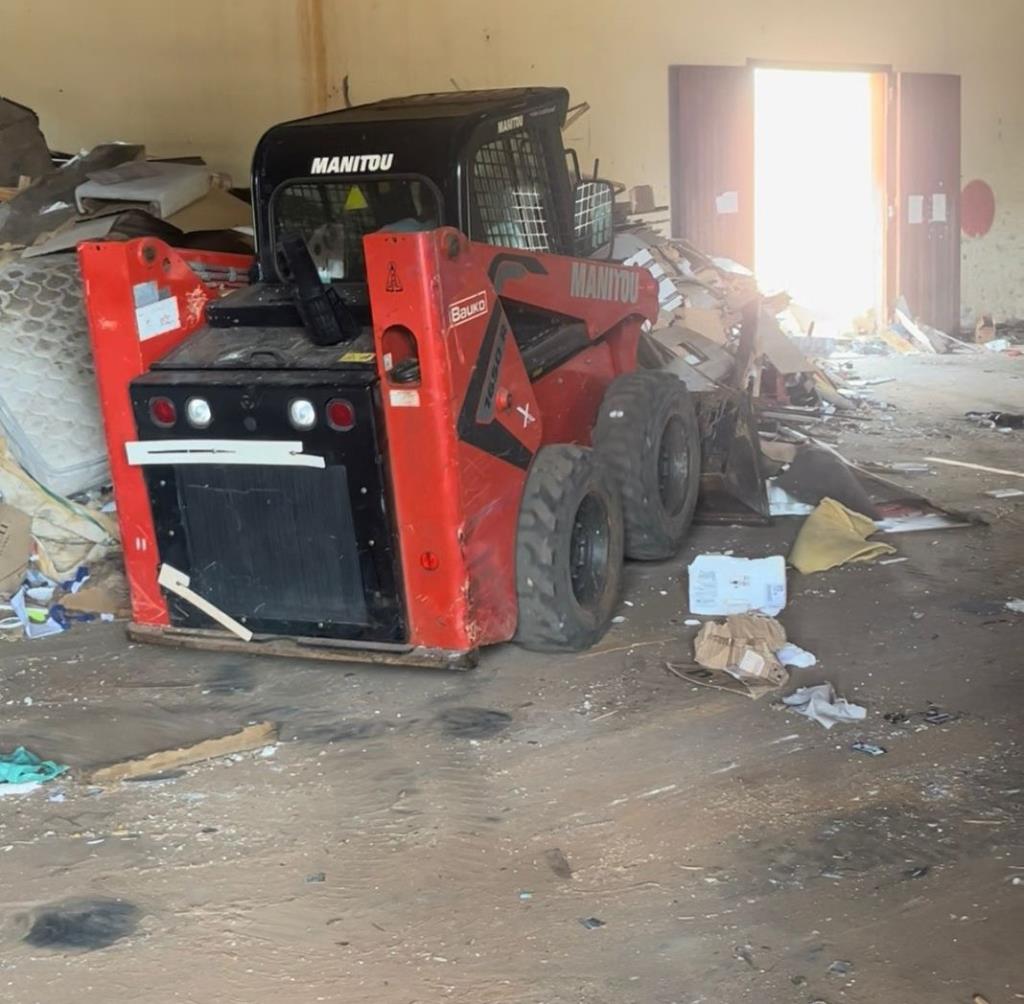 Depósito do PEV está sendo esvaziado e espaço passará por higienização