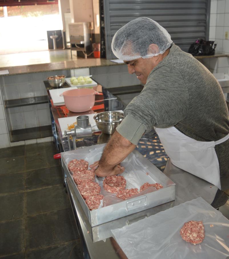 Curso do Senac e Prefeitura capacita nova turma de hambúrguer artesanal