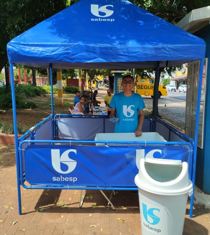 Sabesp distribui água gelada potável para pedestres na região central, gratuitamente