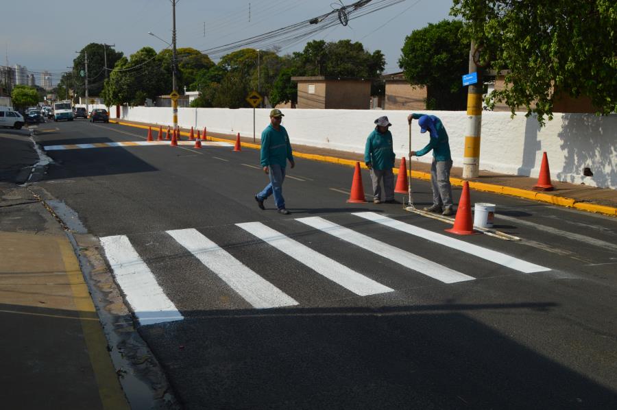 Prefeitura de Fernandópolis realiza manutenção em cemitérios da cidade e Brasitânia