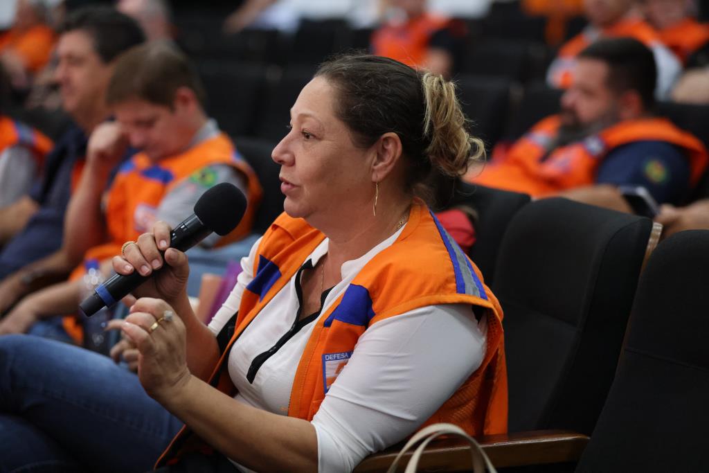 Defesa Civil participa de congresso sobre resiliência climática