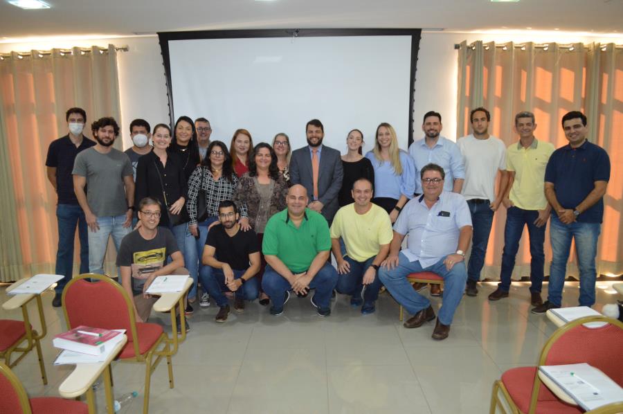 Servidores de Fernandópolis participam de curso da Nova Lei de Licitações