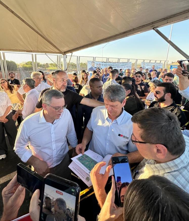 Governador Tarcísio encerra Caravana 3D em Fernandópolis com anúncio de obras