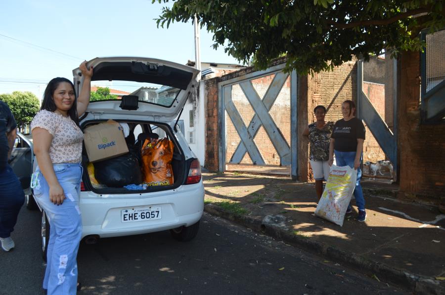 Parceria garante ingresso para a Carreta da Alegria em troca agasalho