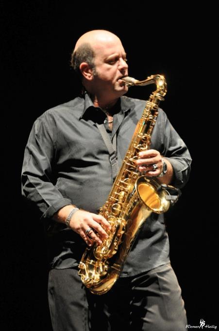 Derico, eterno saxofonista de Jô Soares, é confirmado no Fernatal 2025