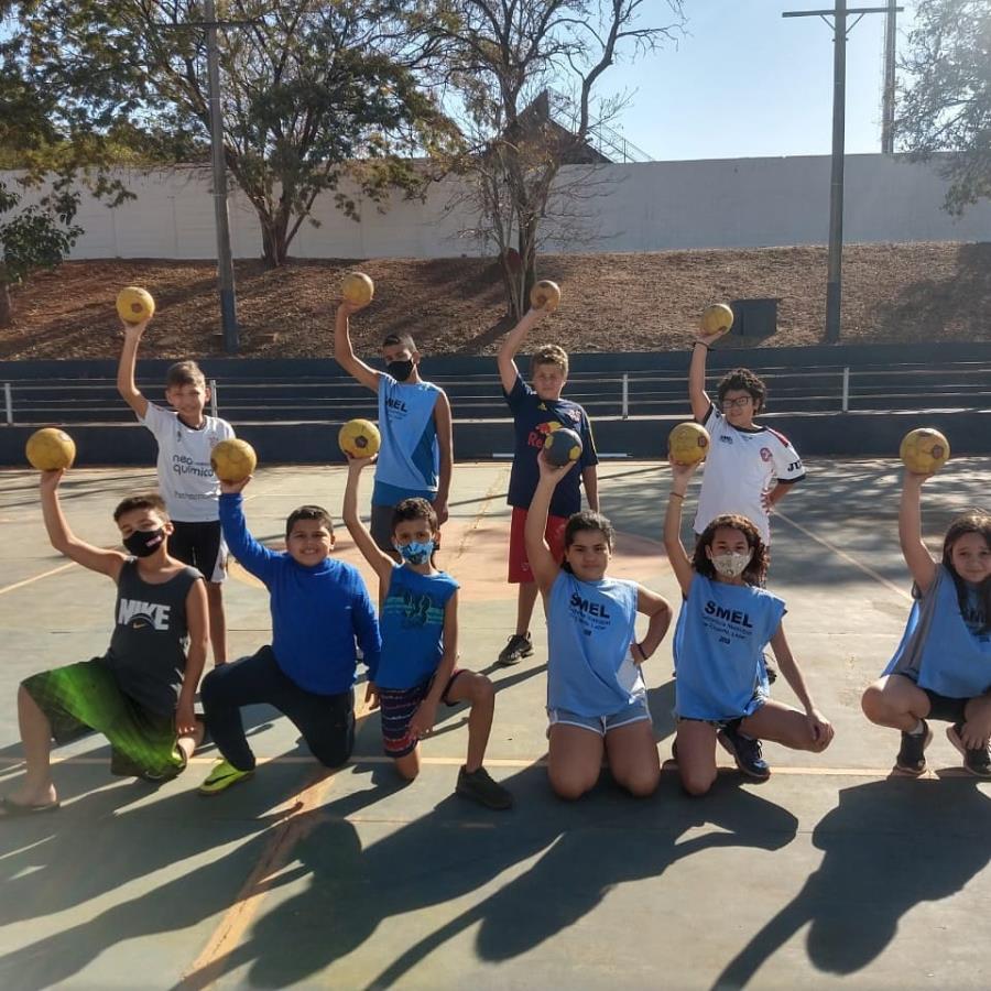 ‘Bom de Escola, Bom de Esporte’ segue atraindo crianças e jovens em Fernandópolis