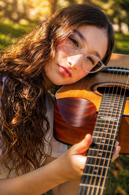 Cantora fernandopolense Lívia Costa é selecionada para o Barretos Kids 2026