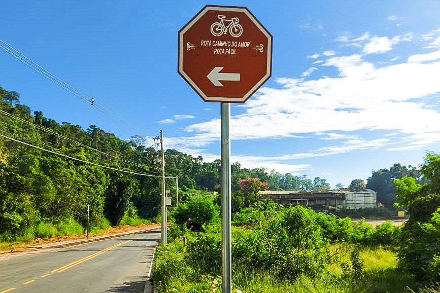 Placas de identificação das ‘Rotas de Cicloturismo’ começam a ser instaladas em Itupeva 