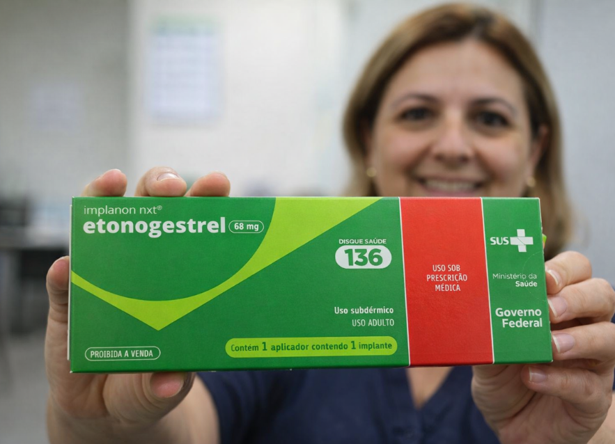 Secretaria de Saúde inicia nova etapa para oferta de implante contraceptivo na rede municipal