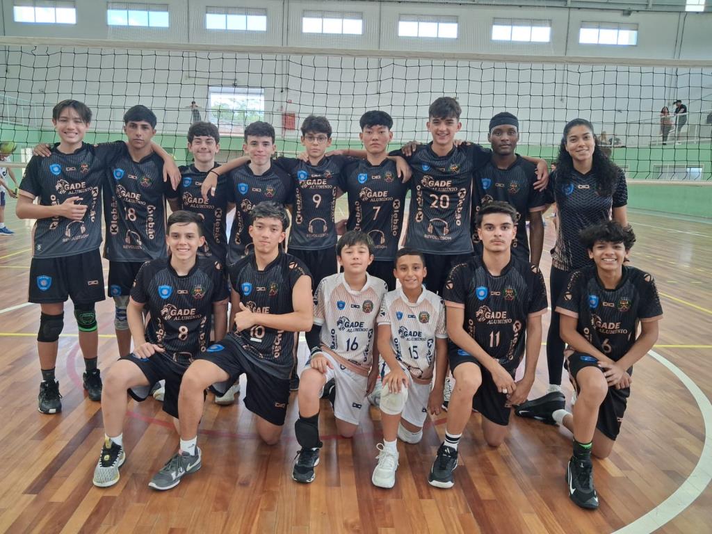 Vôlei masculino sub-17 de Itupeva estreia na Liga Sorocaba de Voleibol