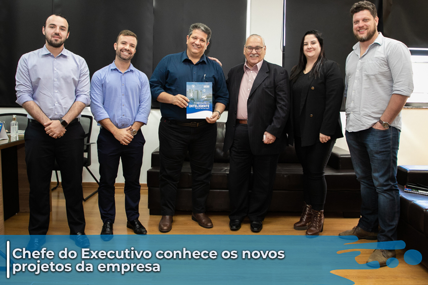 No Paço Municipal, prefeito recebe visita do vice-presidente da Azza Telecom