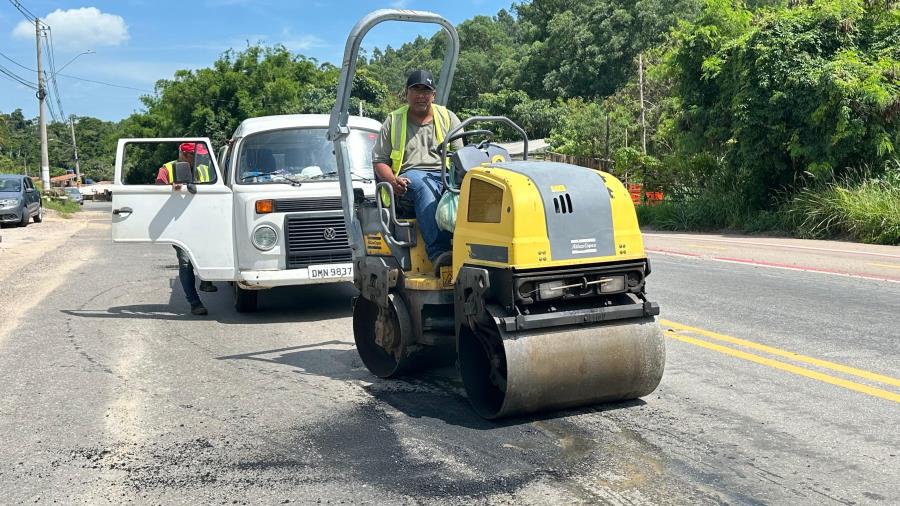 Prefeitura inicia 2025 com manutenção de vias por meio da Operação Tapa-Buracos