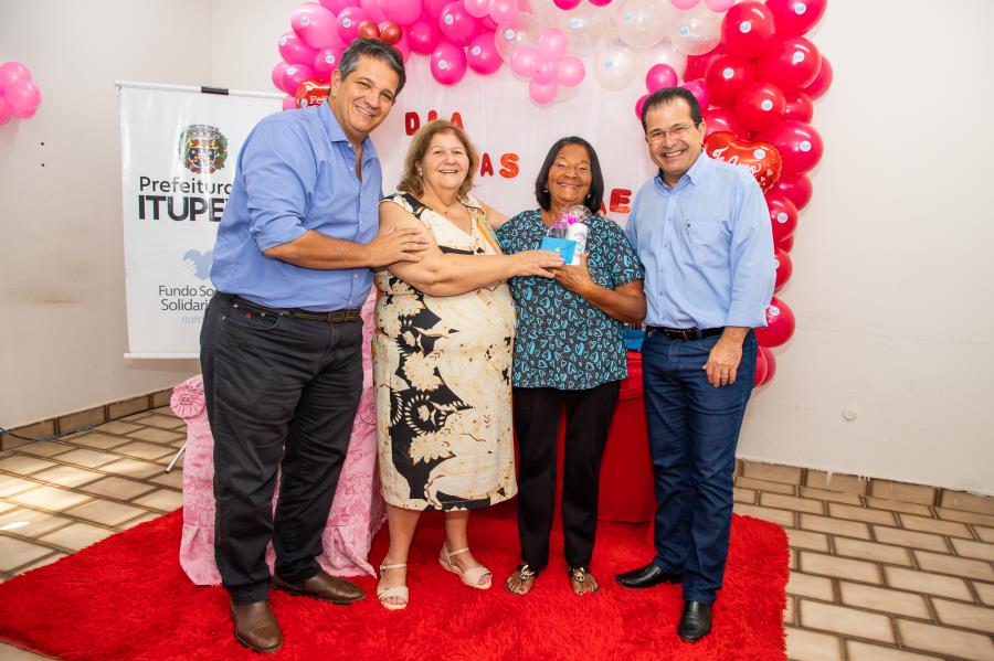 Mães ganham Dia de Beleza no Fundo Social de Solidariedade