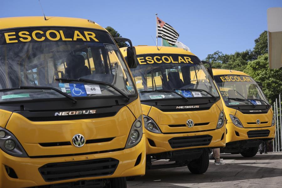 Itupeva é contemplada com ônibus escolar em evento do Governo do Estado