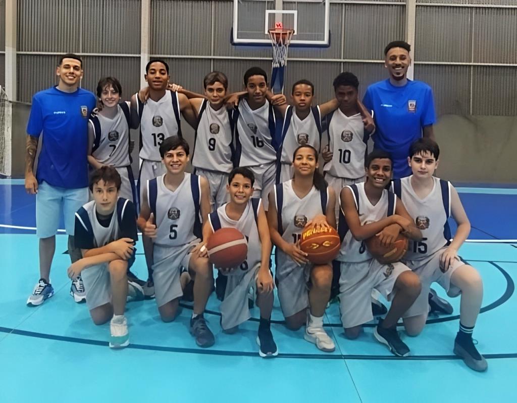 Basquete masculino sub-14 vence na Liga Metropolitana