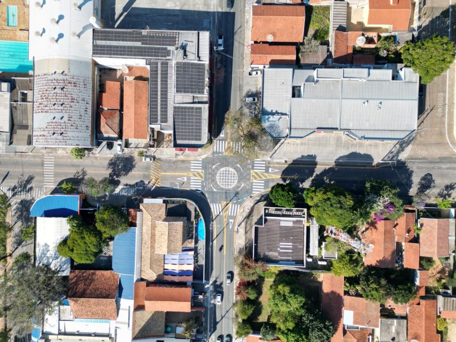 Trânsito: minirrotatória entre avenidas Itália e Comendador Xisto Araripe é aprovada pela população