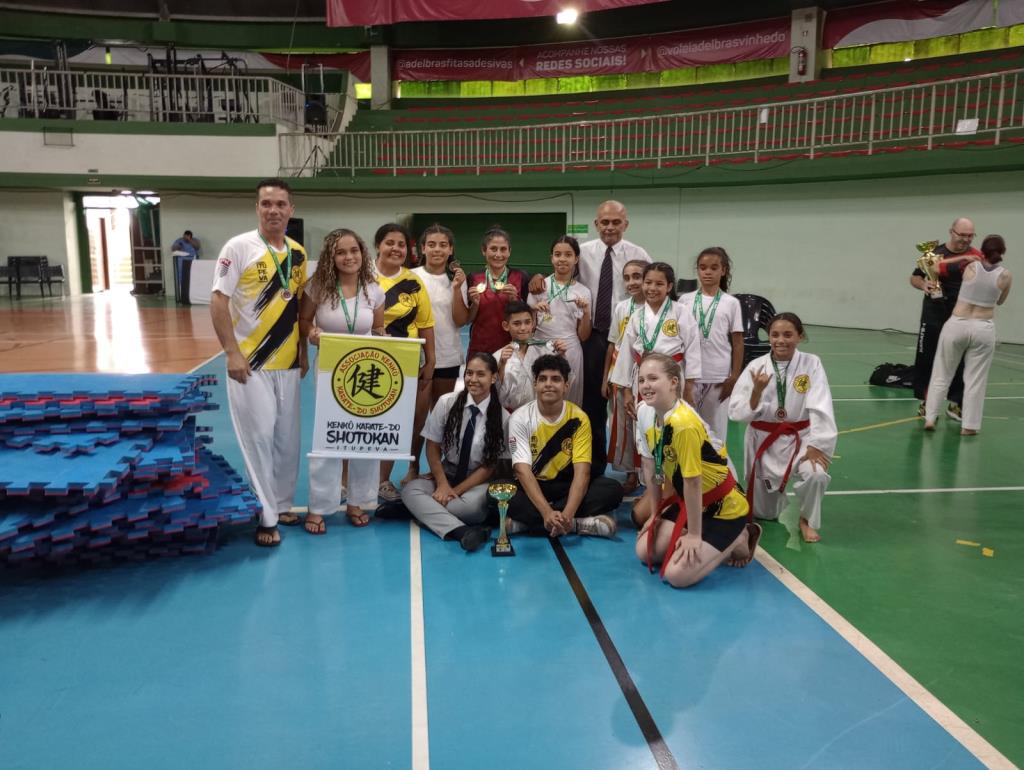 Itupeva é um dos destaques da  4ª Copa Vinhedo de Karatê
